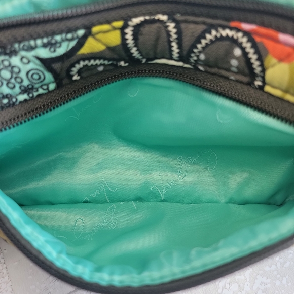 VERA BRADLEY FLOWER SHOWER WRISTLET - Picture 8 of 8